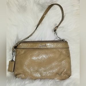 COACH Wristlet Pochette Taupe Patent Leather